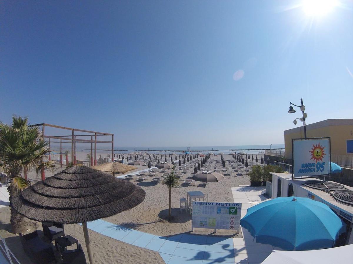 Hotel Villa Cesira Bellaria-Igea Marina Exteriör bild