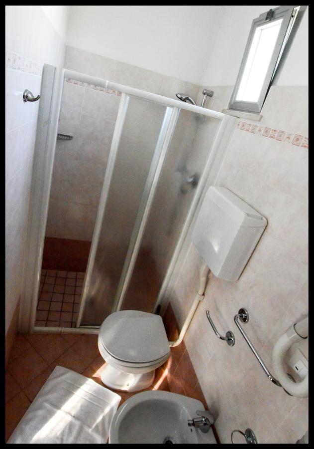 Hotel Villa Cesira Bellaria-Igea Marina Exteriör bild
